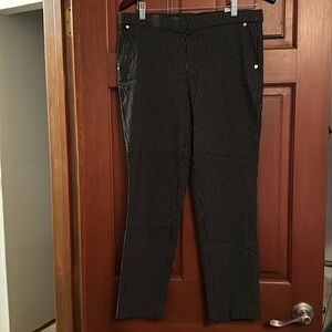 Anne Klein black and white pull on pants. Size 10